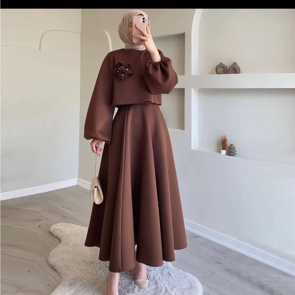 Elegant Brown Maxi Dress with Floral Accent